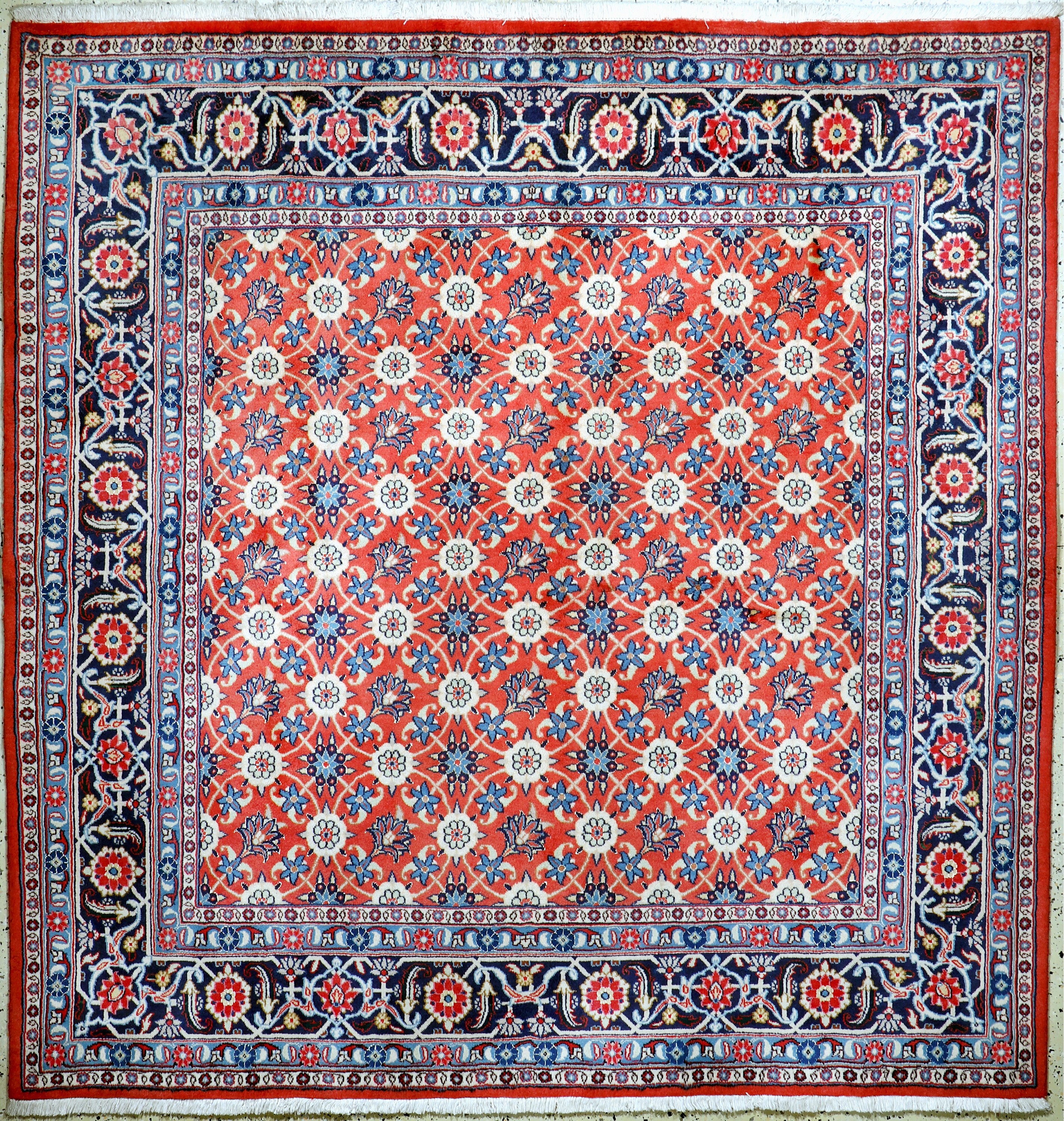 Image 27037685 - Weramin, Persien, Neuwertig, Wolle auf Baumwolle, ca. 203 x 198 cm Schätzpreis: 1650, ...