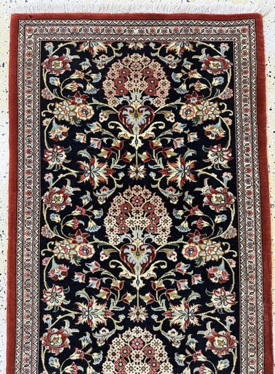 27037697a - Ghom Kork, Persien, Ende 20.Jhd, Korkwolle auf Baumwolle, ca. 205 x 72 cm, EHZ: 2 ...