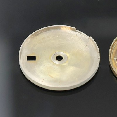 27037699c - ROLEX 2 Damenarmbanduhr-Zifferblätter für das Modell Oyster Perpetual Date, 1x ...