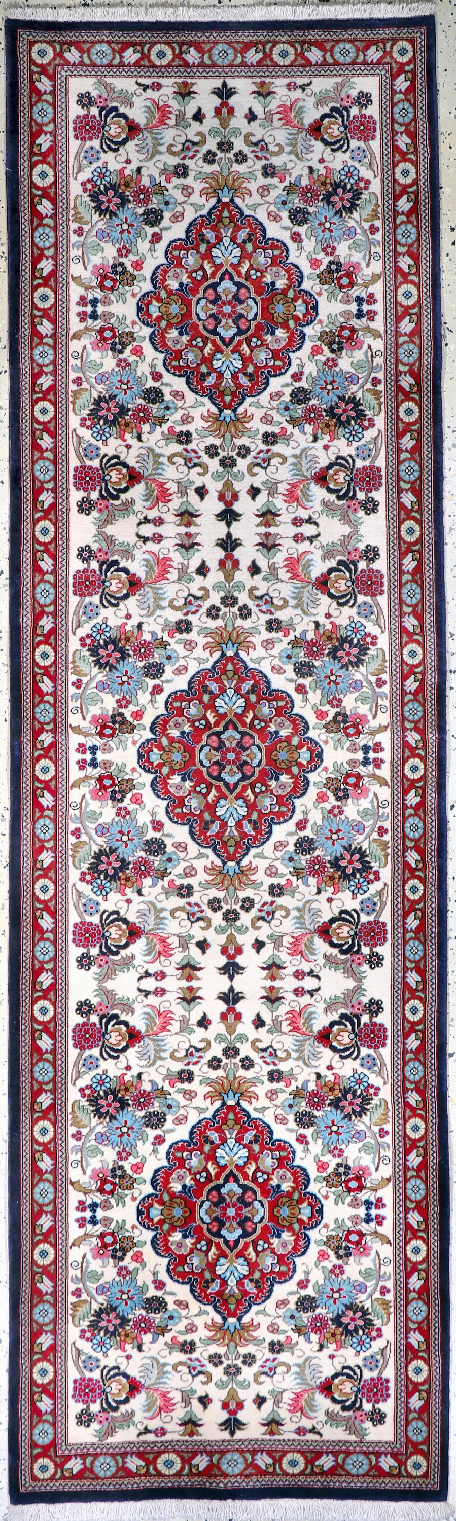 Image 27037712 - Ghom Kork, Persien, Neuwertig, Korkwolle, ca. 255 x 76 cm Schätzpreis: 790, - EUR