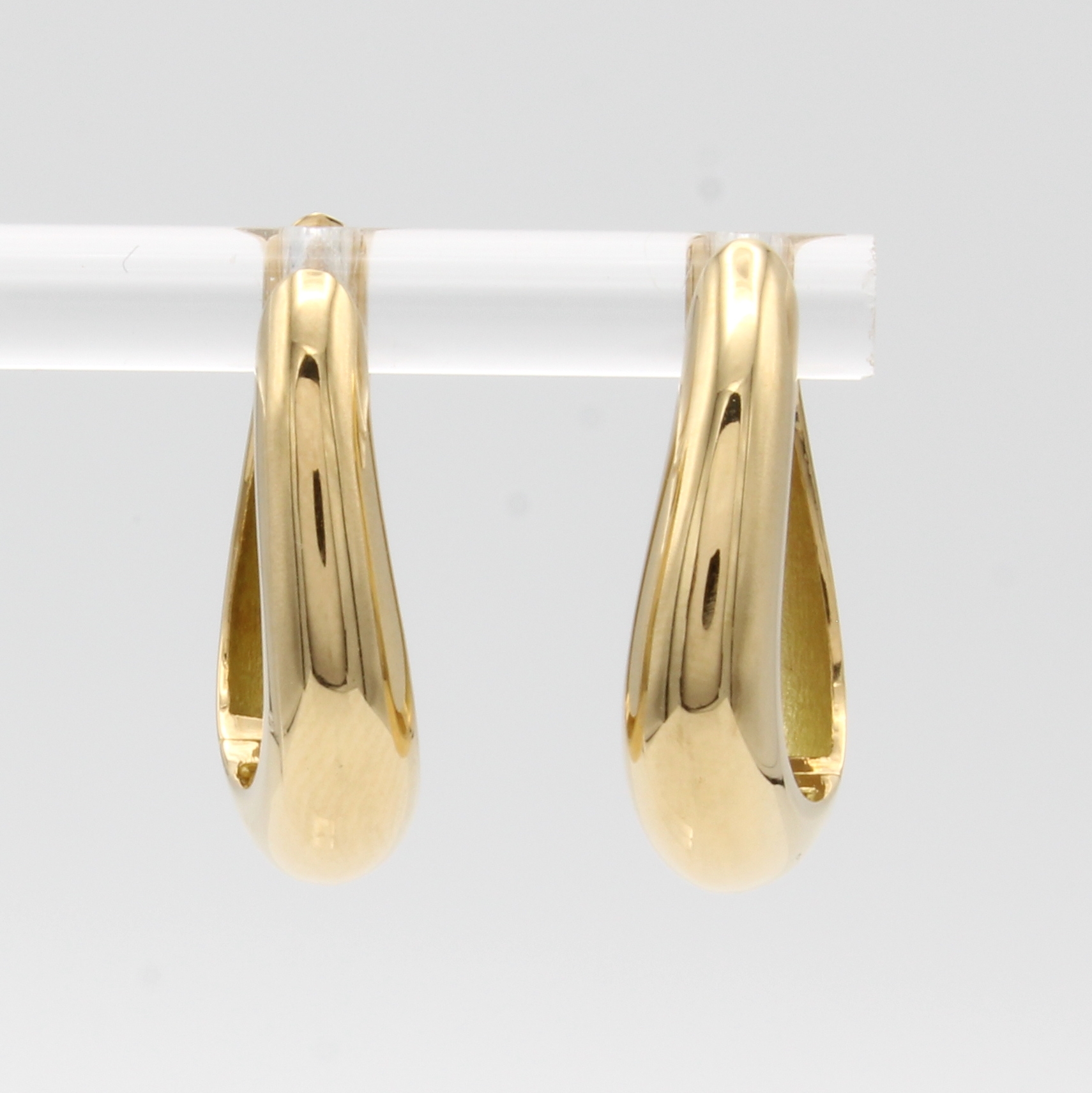 Image 27037719 - Paar Klappcreolen, GG 750/000, l. geschwungene, ovale Form im Verlauf