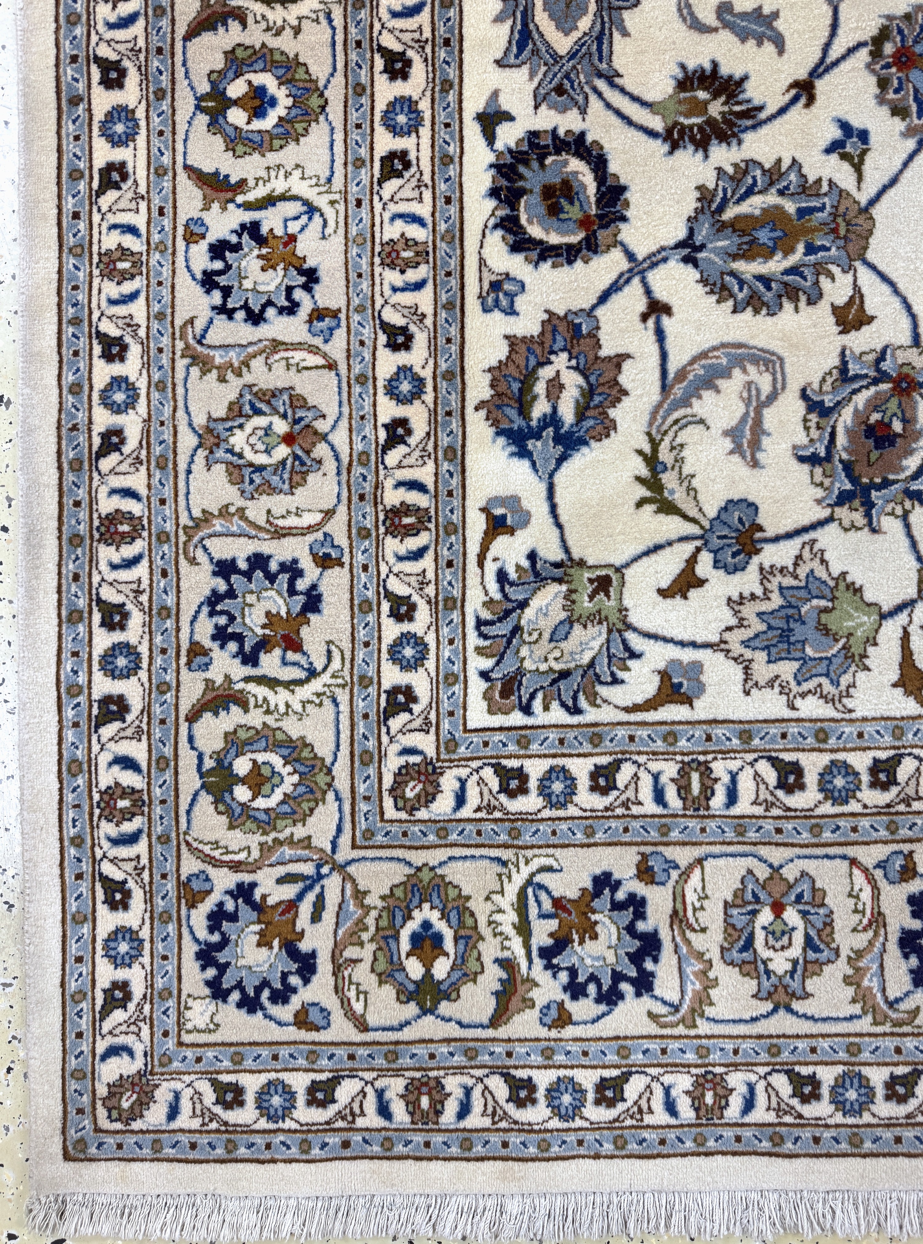 Detail b: Kaschmar, Persien, Ende 20.Jhd, Wolle auf Baumwolle, ca. 266 x 204 cm, Reinigungsbedürftig, EHZ: 2
