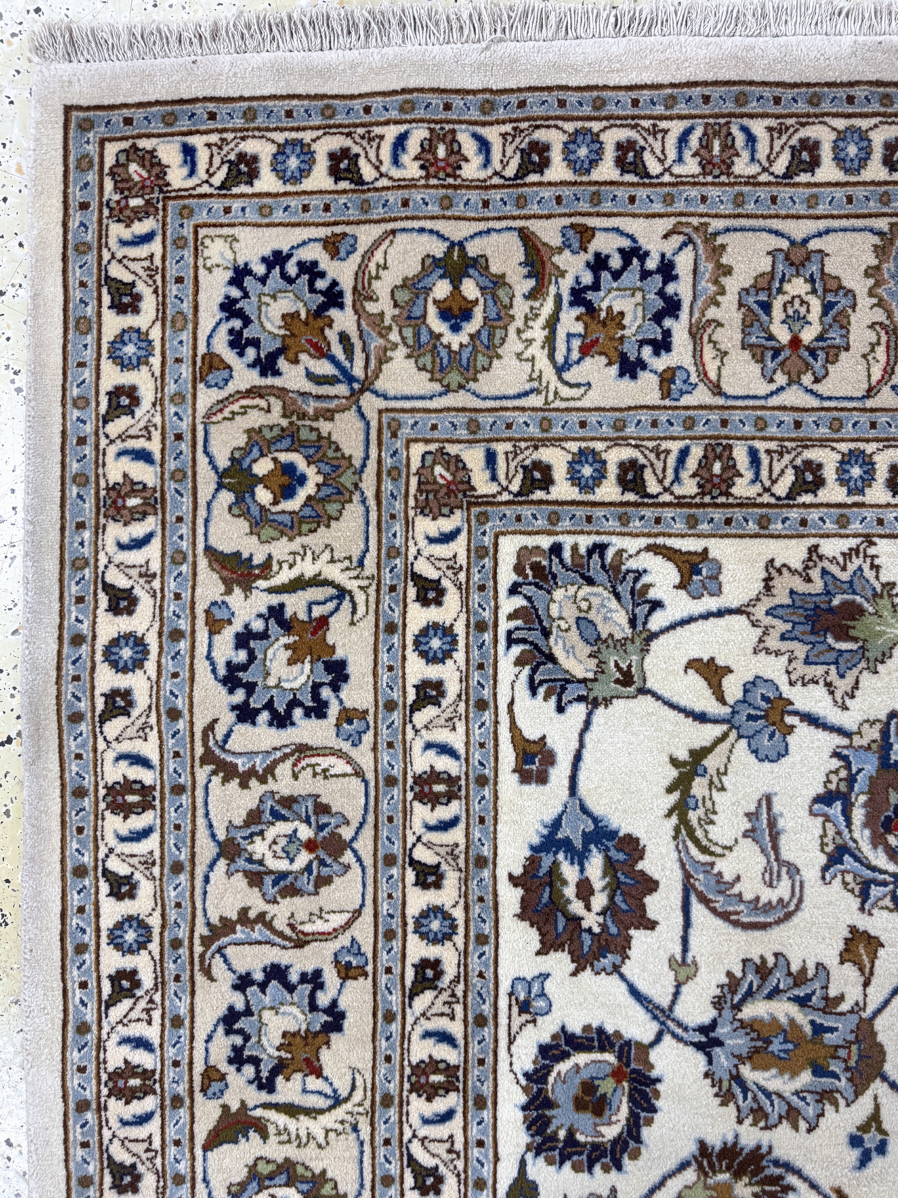 Detail d: Kaschmar, Persien, Ende 20.Jhd, Wolle auf Baumwolle, ca. 266 x 204 cm, Reinigungsbedürftig, EHZ: 2