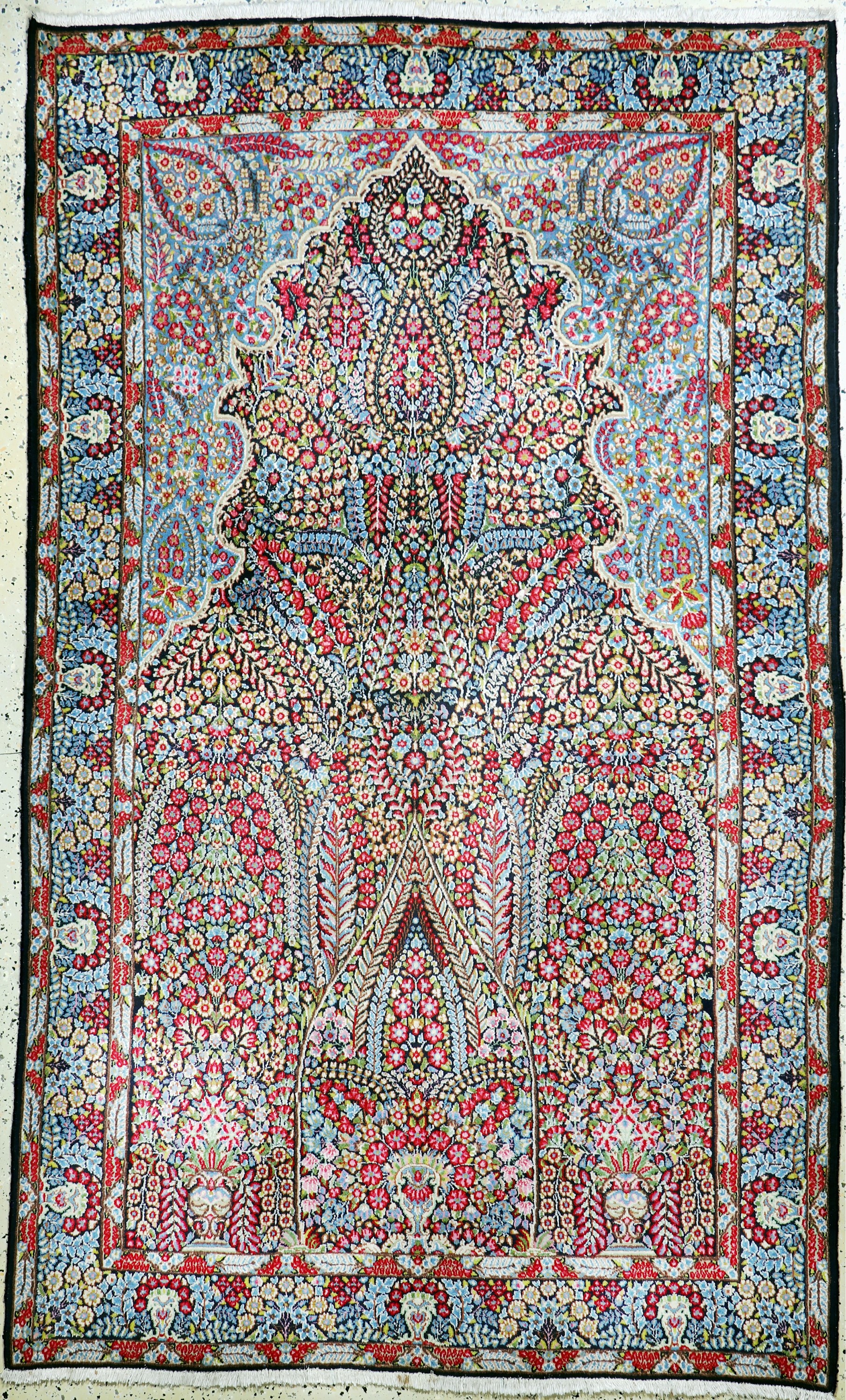 Image 27037789 - Kerman Lawar fein, Persien, Neuwertig, Korkwolle, ca. 245 x 145 cm Schätzpreis: 1350, ...