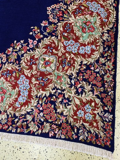 27037729a - Kerman alt, Persien, Mitte 20.Jhd, Wolle auf Baumwolle, ca. 332 x 240 cm, EHZ: 2 ...