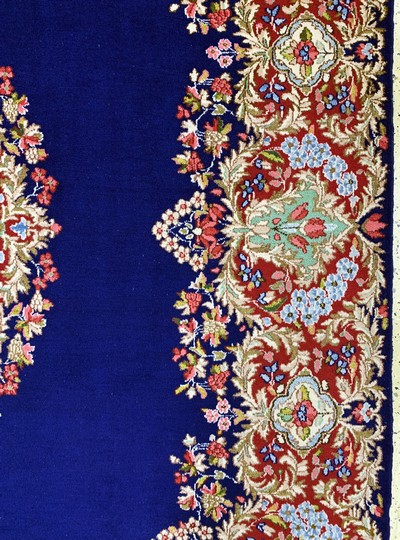 27037729e - Kerman alt, Persien, Mitte 20.Jhd, Wolle auf Baumwolle, ca. 332 x 240 cm, EHZ: 2 ...