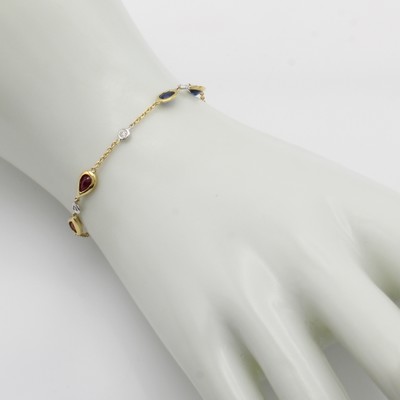 27037737a - Armband mit Farbsteinen und Brillanten, GG 750/000, Rubin- u. Smaragdtropfen, ovale ...