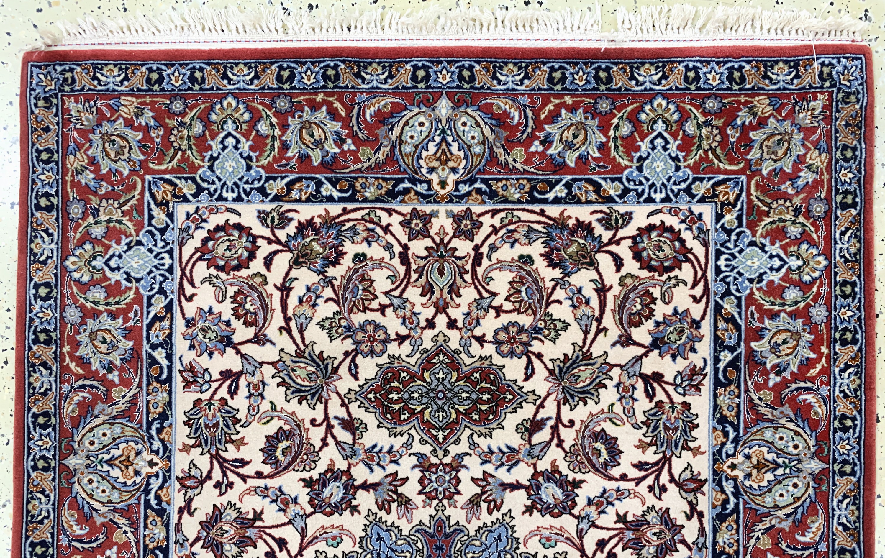 Detail a: Esfahan fein Persien, signiert"Pardetschi",Ende 20.Jhd, Korkwolle mit und auf Seide, ca. 170 x 110 cm, ca. 1,0 Mio. Kn/qm, EHZ: 2
