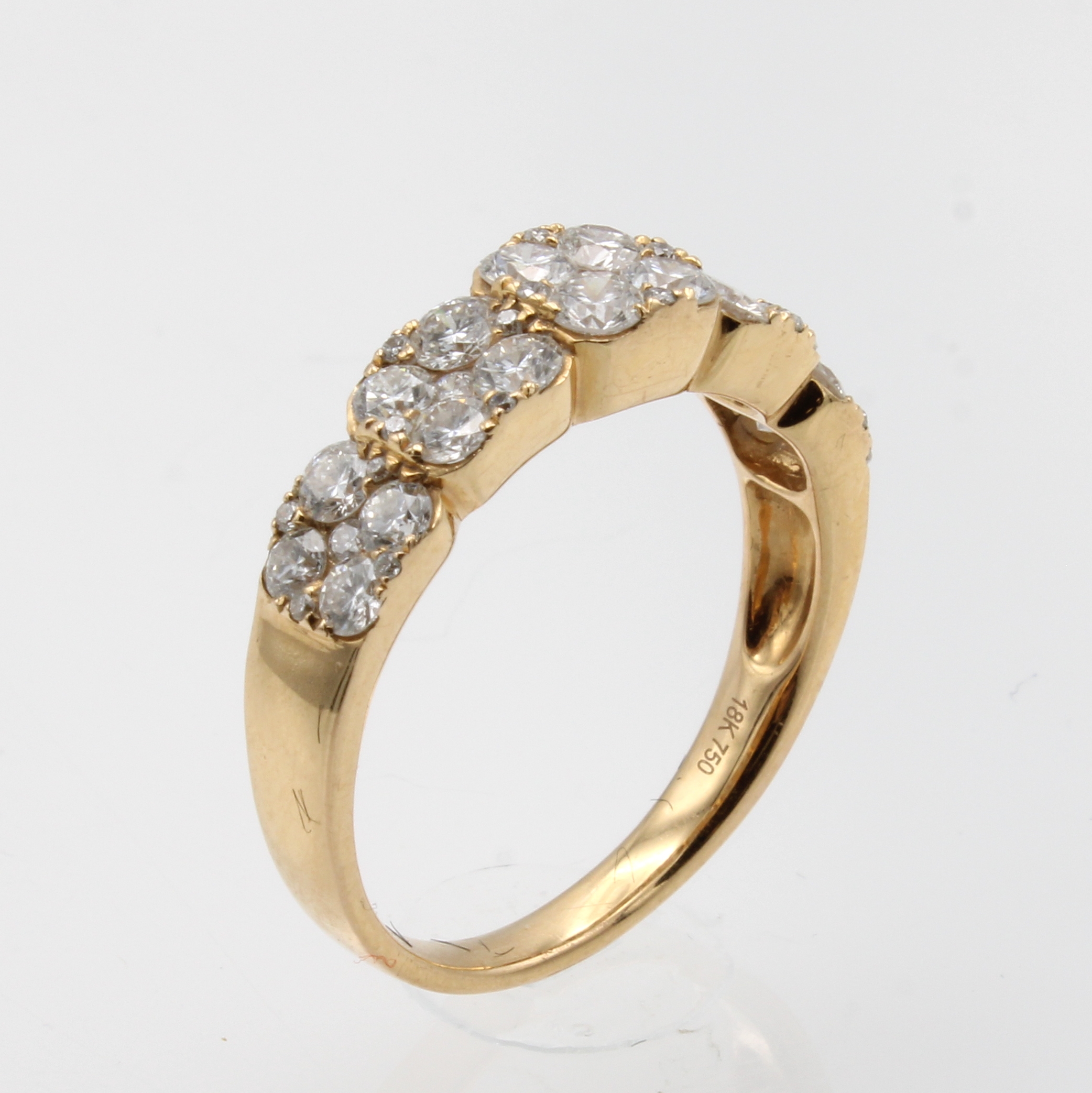 Image 27037826 - Ring mit Brillanten, RG 750/000, z.T. rhod., 45 Brill. zus. ca. 1.32 ct feines Weiß/vs, ...