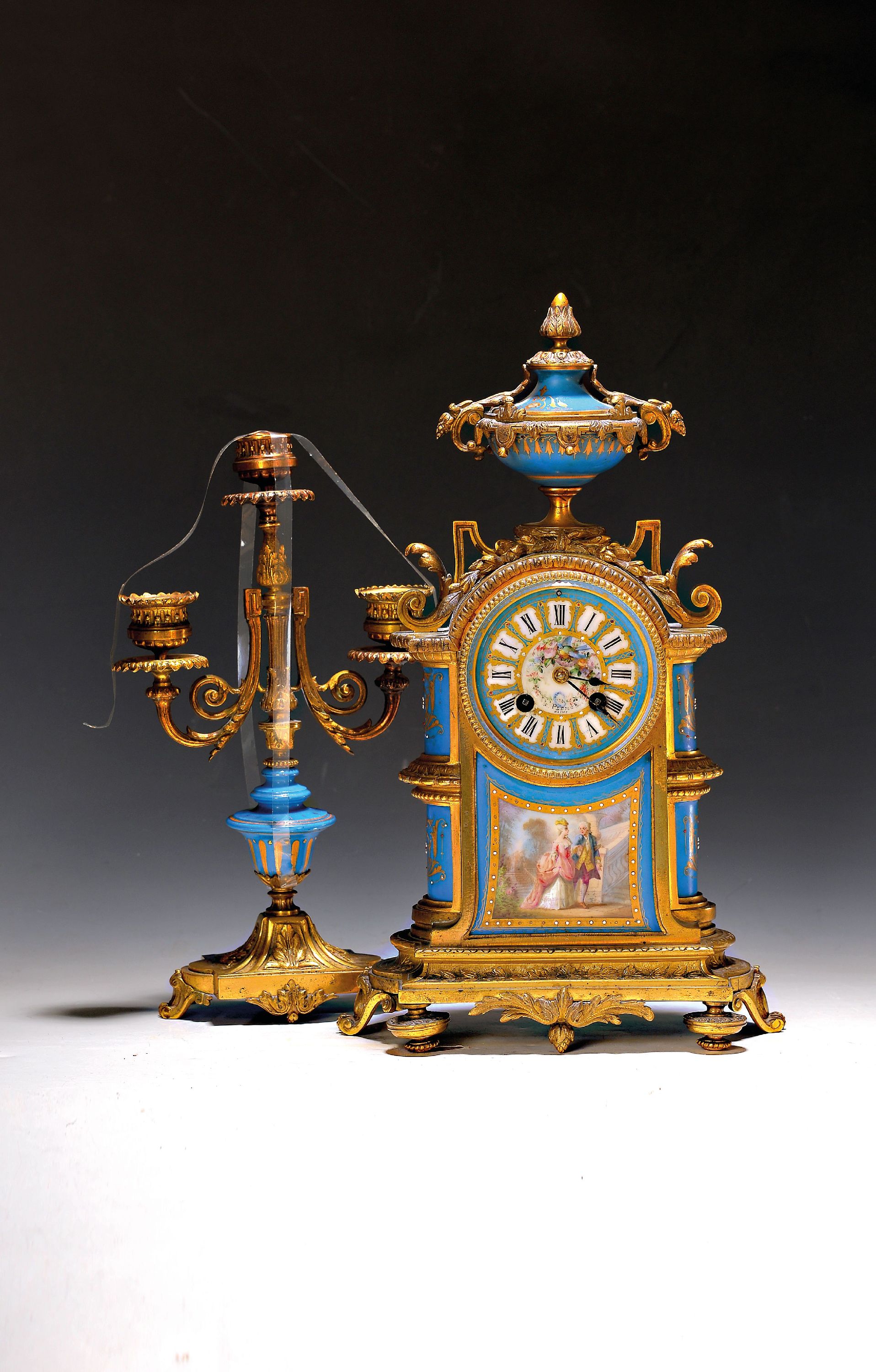 Image 27037887 - Pendule mit einem Beisteller, Frankreich um 1900, reich verzierter Bronzeguß mit ...