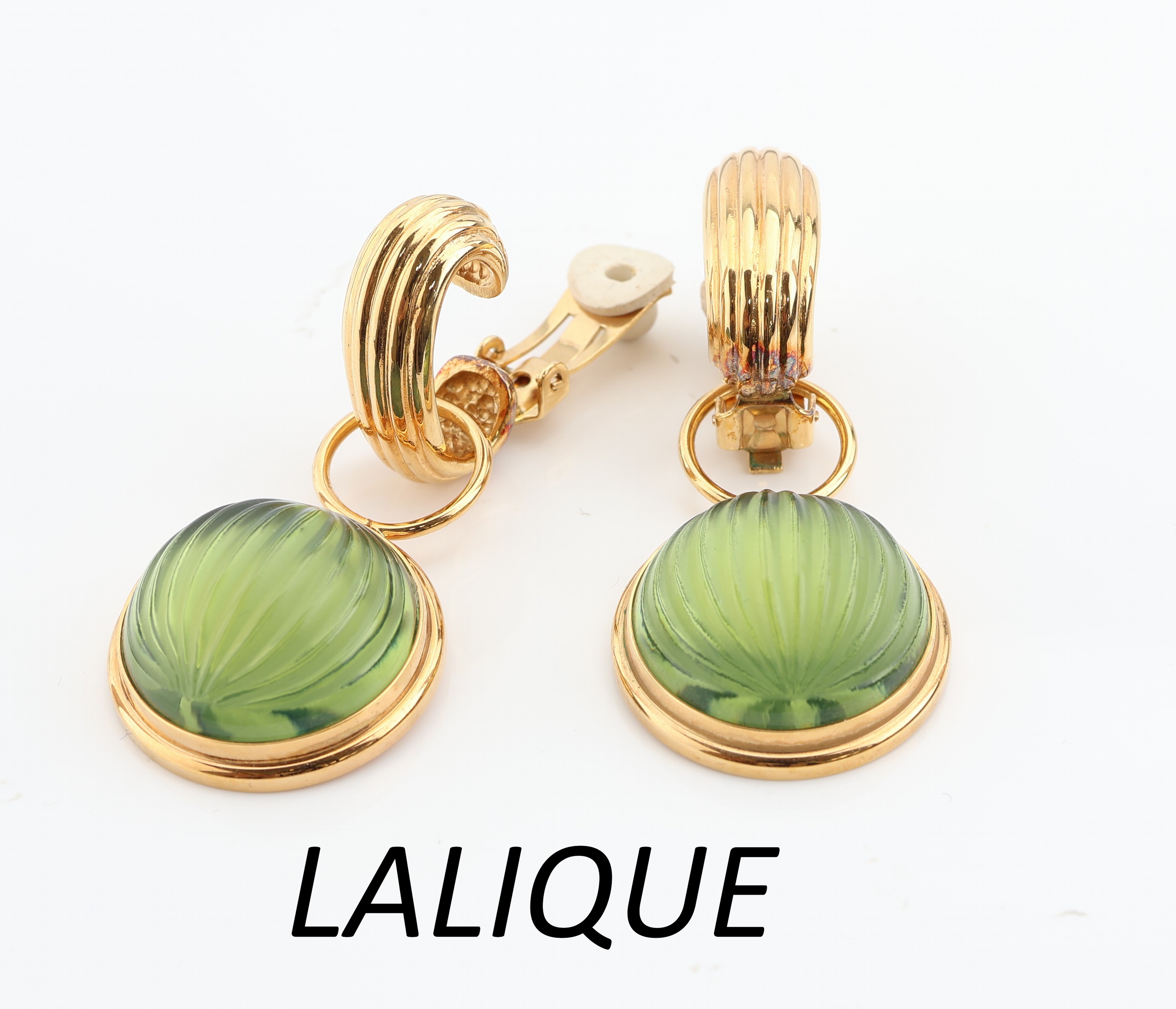 Image 27037888 - Paar LALIQUE Ohrclips, Metall verg., aus der Nerita Collection, Einhänger mit rundem ...