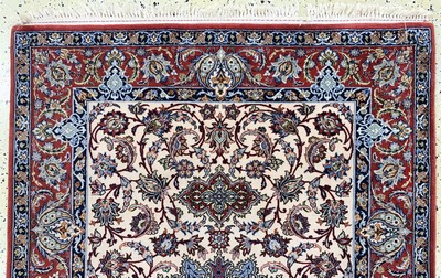 27037809a - Esfahan fein Persien, signiert´Pardetschi´,Ende 20.Jhd, Korkwolle mit und auf Seide, ...