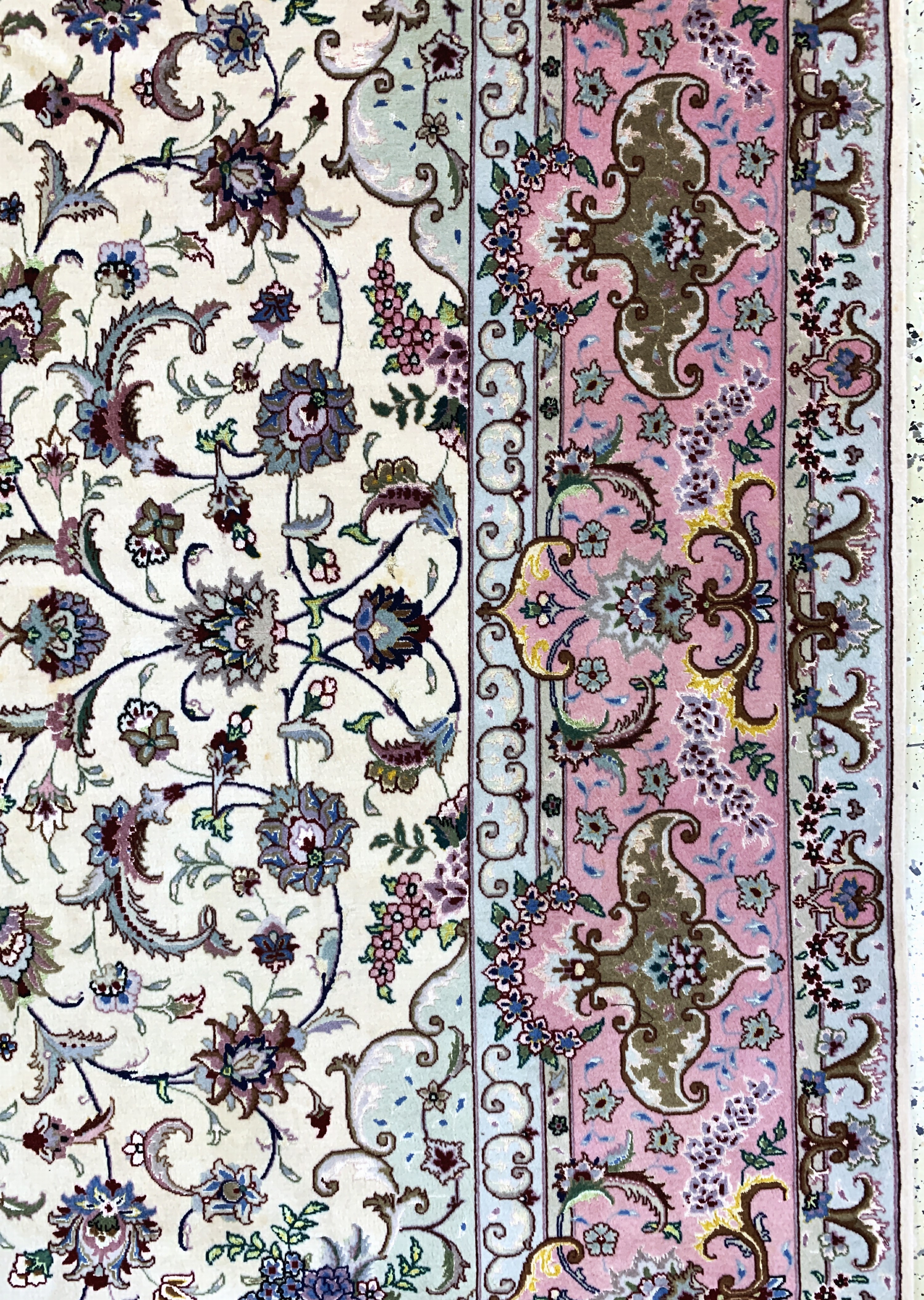 Detail f: Täbriz fein(50 Raj), Persien, Ende 20.Jhd, Korkwolle mit und auf Seide, ca. 308 x 247 cm,ca. 500.000 Kn/qm, Reinigungsbedürftig, EHZ: 22