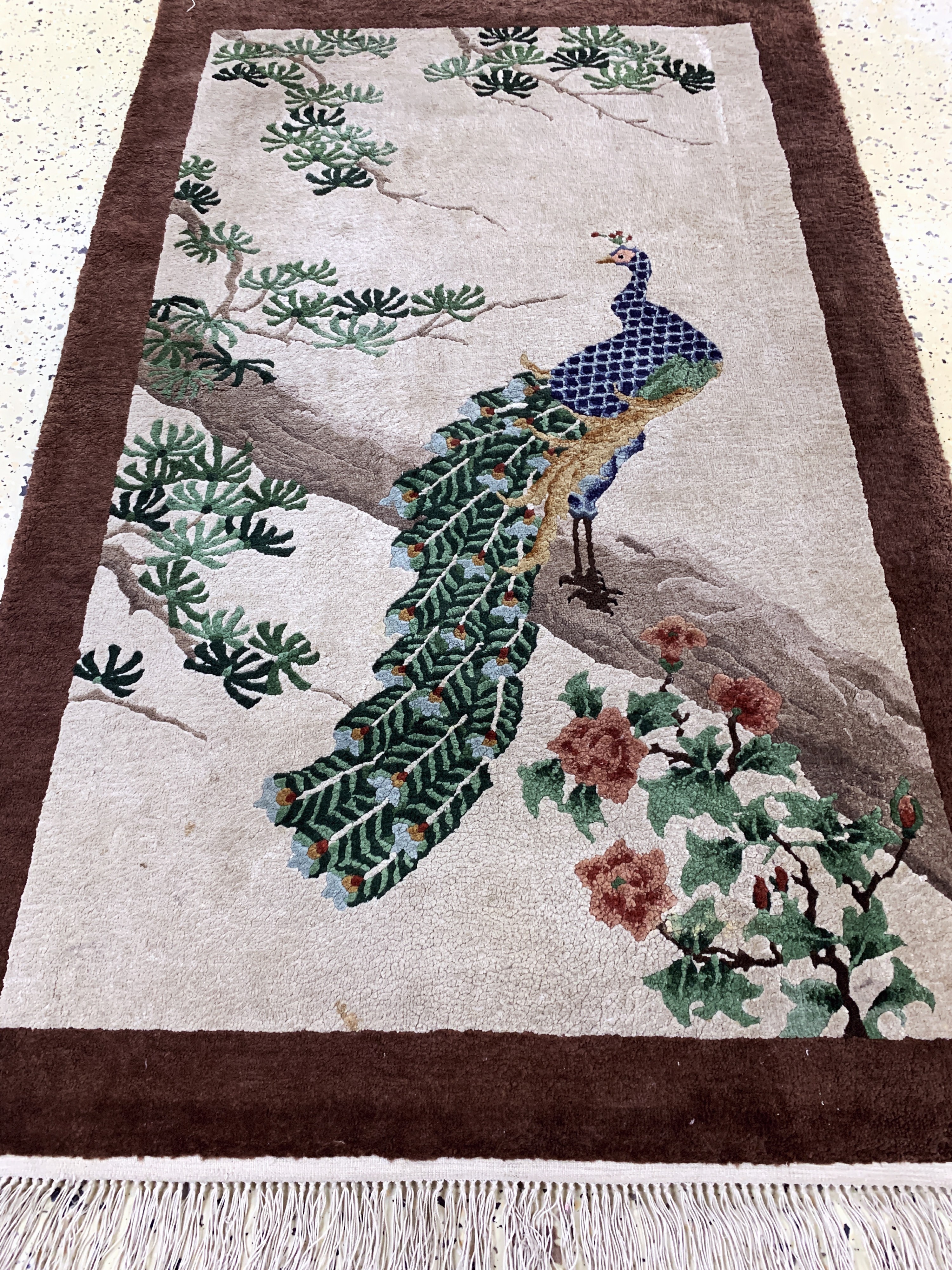 Detail d: Seiden-Teppich, China, Mitte 20.Jhd, reine Naturseide, ca. 140 x 86 cm, Reinigungsbedürftig, EHZ: 2