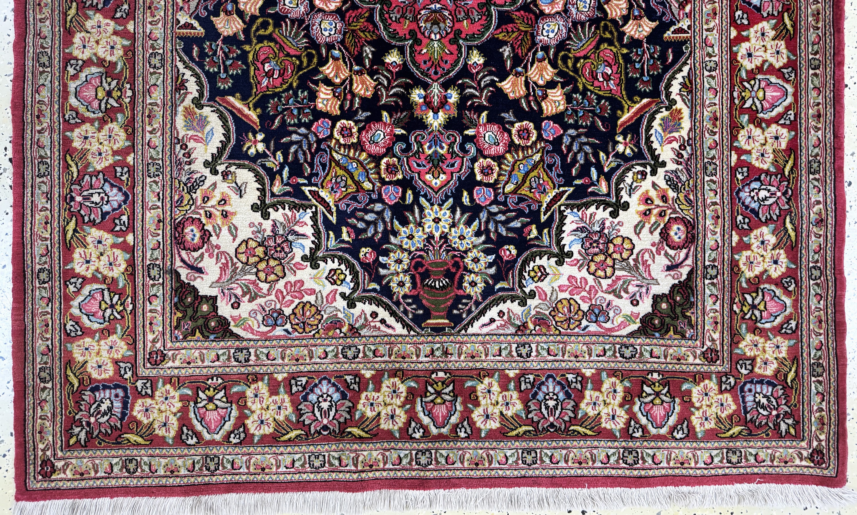 Detail c: Ghom Kork, Persien, Ende 20.Jhd, Korkwolle,ca. 210 x 140 cm, Reinigungsbedürftig, EHZ: 2