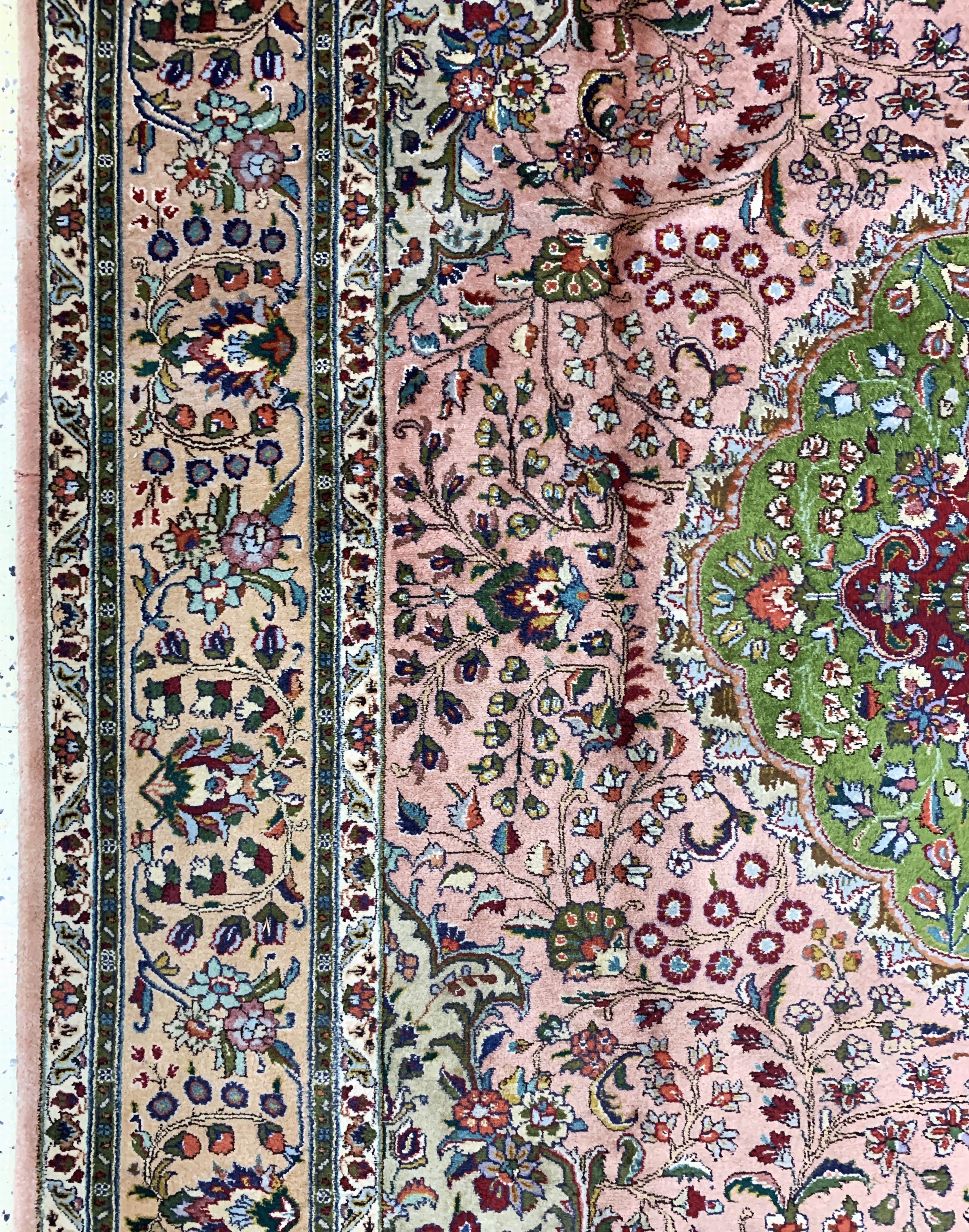 Detail d: Täbriz fein(40 Raj), Persien, Mitte 20.Jhd,Korkwolle auf Baumwolle, ca. 304 x 191 cm, Reinigungsbedürftig, EHZ: 2