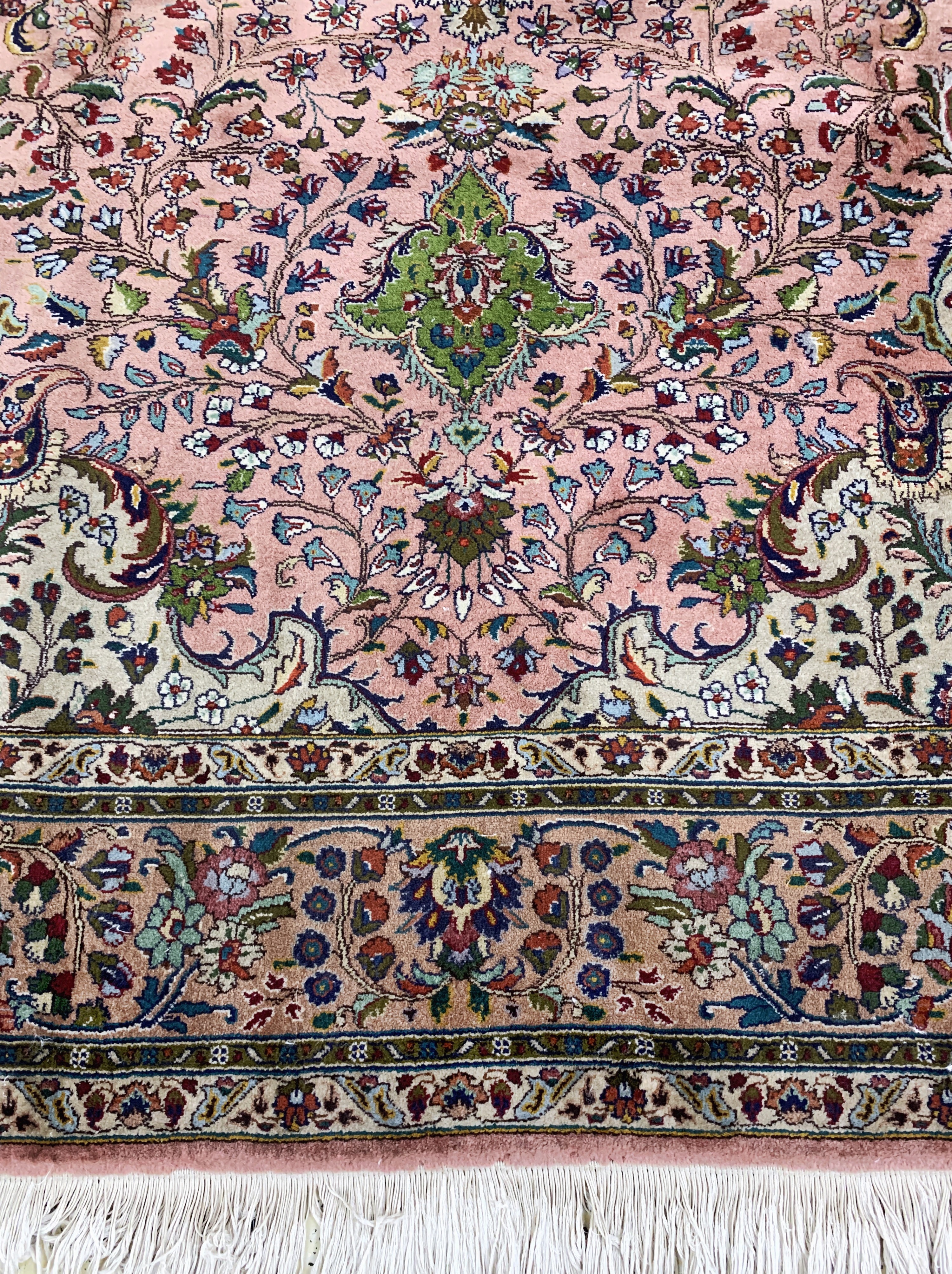 Detail g: Täbriz fein(40 Raj), Persien, Mitte 20.Jhd,Korkwolle auf Baumwolle, ca. 304 x 191 cm, Reinigungsbedürftig, EHZ: 2