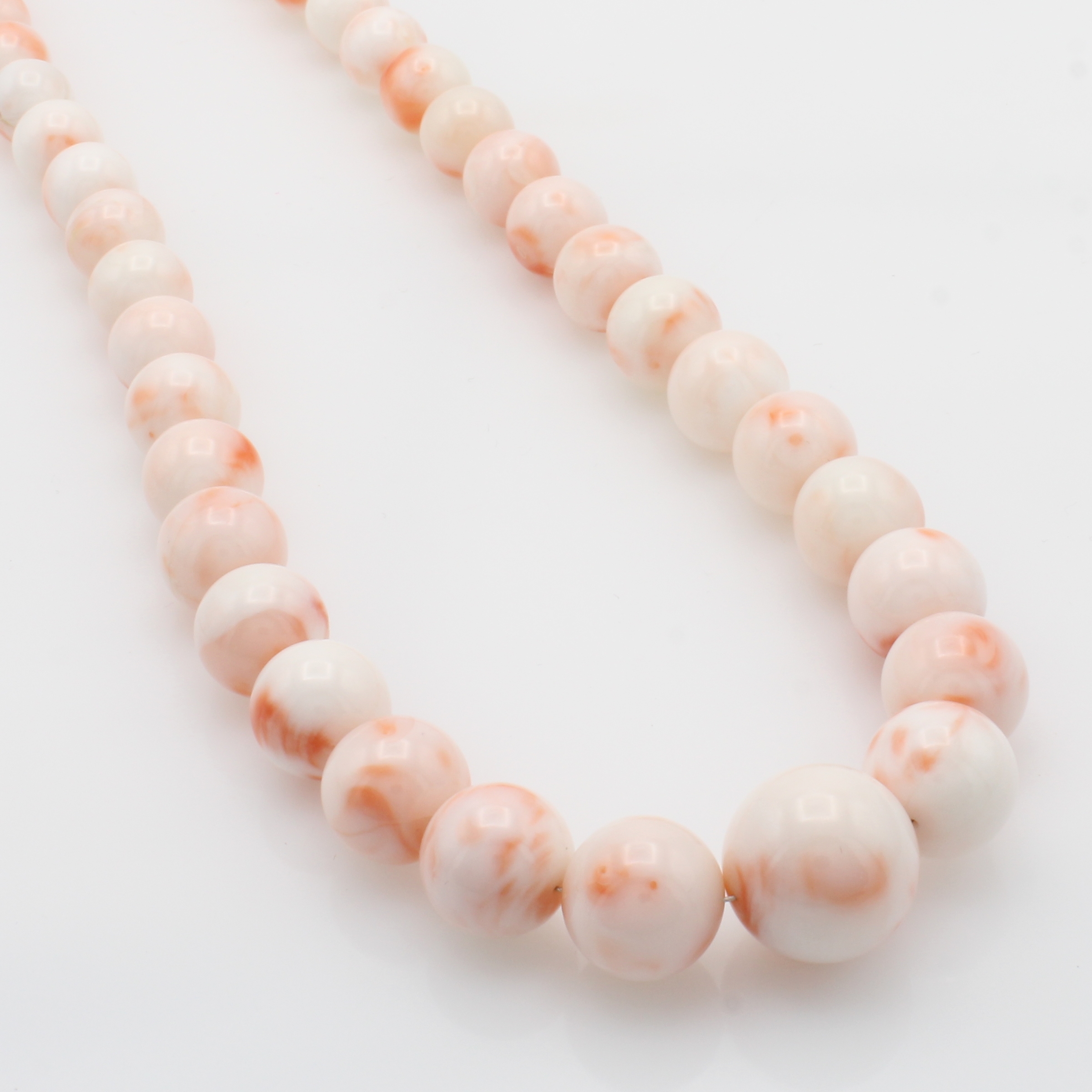 Image 27037985 - Korallenkette, Karabinerschl. verg., Korallkugeln im Verlauf v. 10-18 mm, tiefsee -rosa, ...