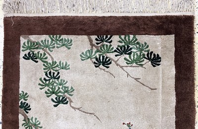 27037905a - Seiden-Teppich, China, Mitte 20.Jhd, reine Naturseide, ca. 140 x 86 cm, ...