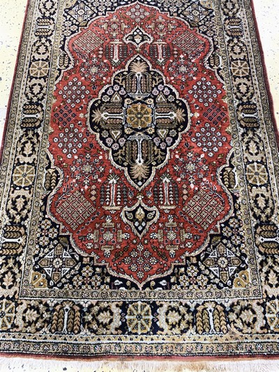 27037918c - 2 Lots Ghom Seide, Persien, Mitte 20.Jhd, reine Naturseide, ca. 130 x 83 cm, ...