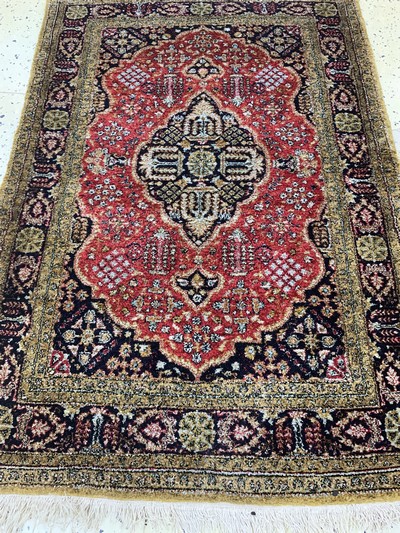 27037918g - 2 Lots Ghom Seide, Persien, Mitte 20.Jhd, reine Naturseide, ca. 130 x 83 cm, ...