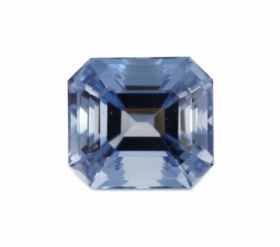 Image Loser Aquamarin, ca. 19.75 ct, Asscher Cut, 15.66 x 14.25 x 12.57 ct Schätzpreis: 10800, ...