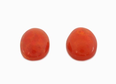 Image Lot 2 lose rote Opale, zus. ca. 15.66 ct, ovale Cabochons, schöne intensive Farbe ...