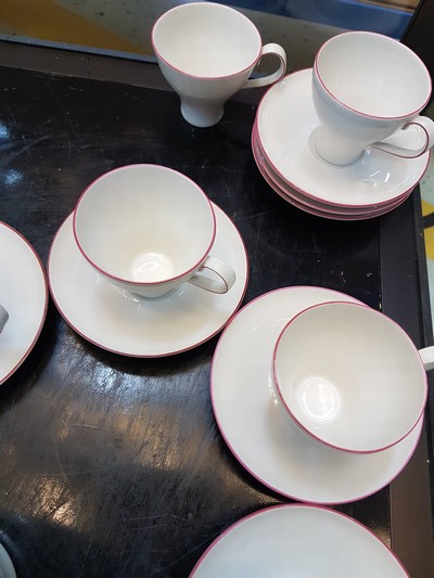 27037939a - Mokkaservice, KPM Berlin, 20. Jh., Mokkakanne, 11 Mokkatassen mit Untertassen, ...