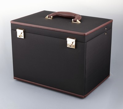 27038129a - XXL Schmuckkoffer aus schwarzer Mikrofaser, massiver Holzkorpus mit Mikrofaser eingefaßt ...