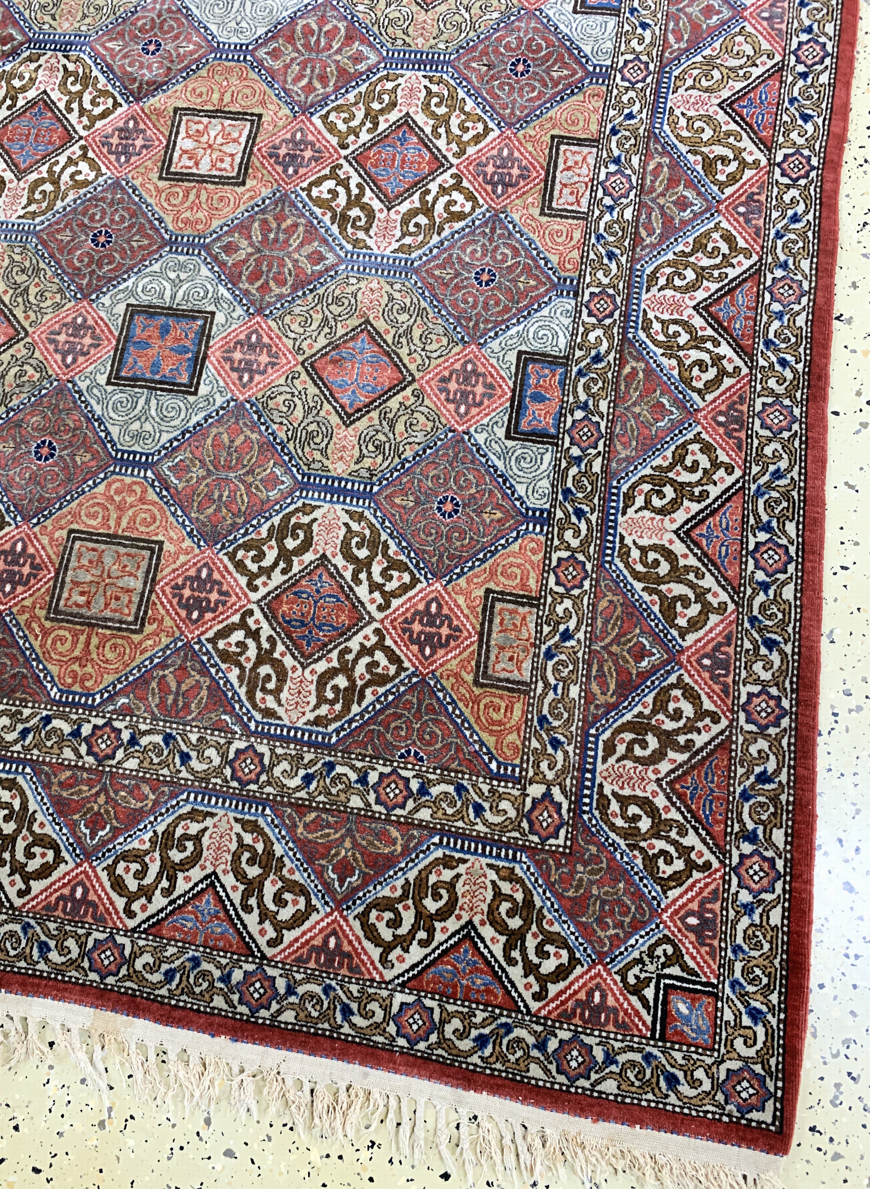 Detail a: Ghom Kork fein, Persien, Mitte 20.Jhd, Korkwolle mit Seide, ca. 322 x 232 cm, EHZ: 2