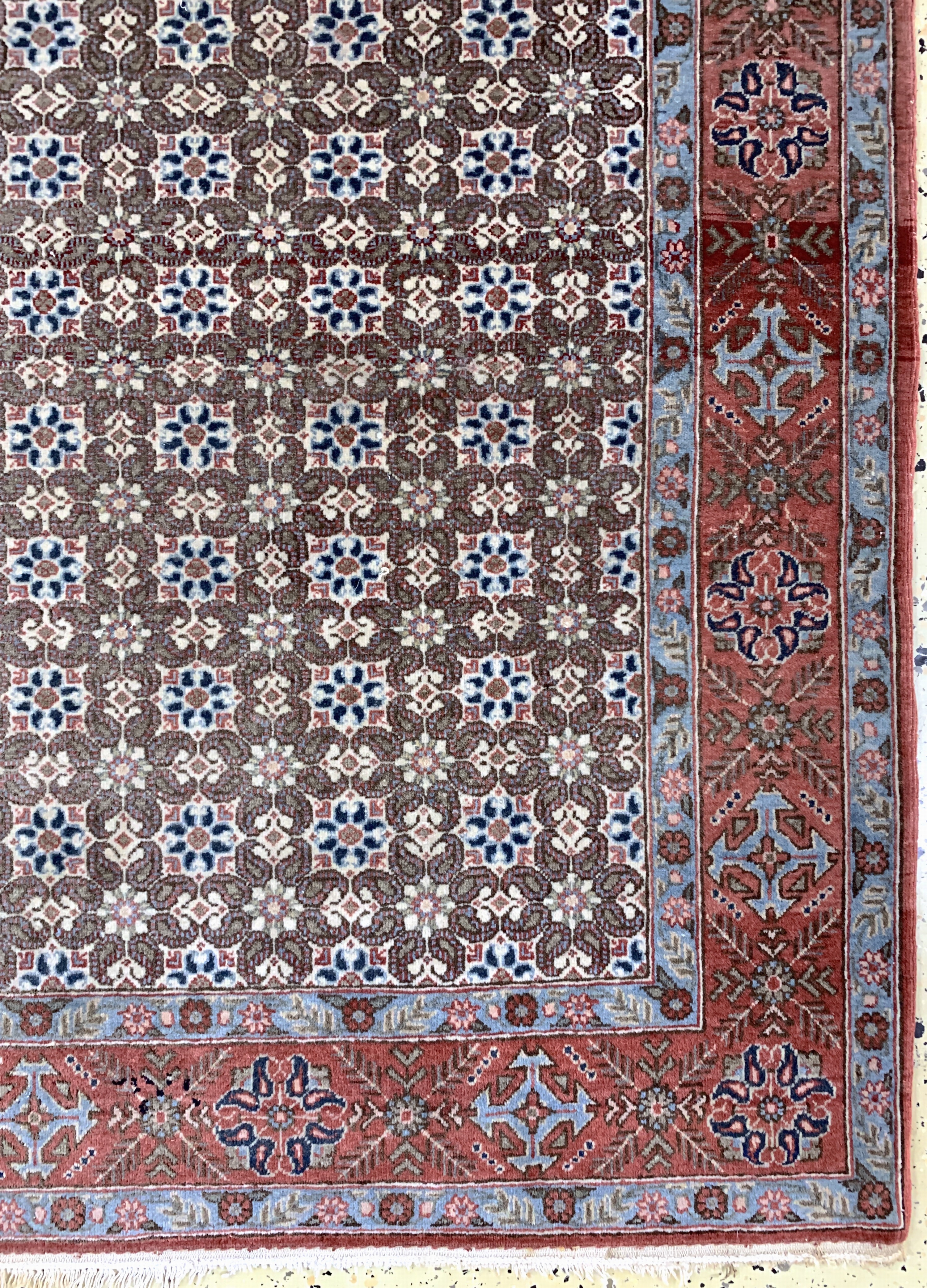 Detail a: Ghom Kork fein, Persien, Mitte 20.Jhd, Korkwolle auf Baumwolle, ca. 210 x 142 cm, verblasst, EHZ: 2-3