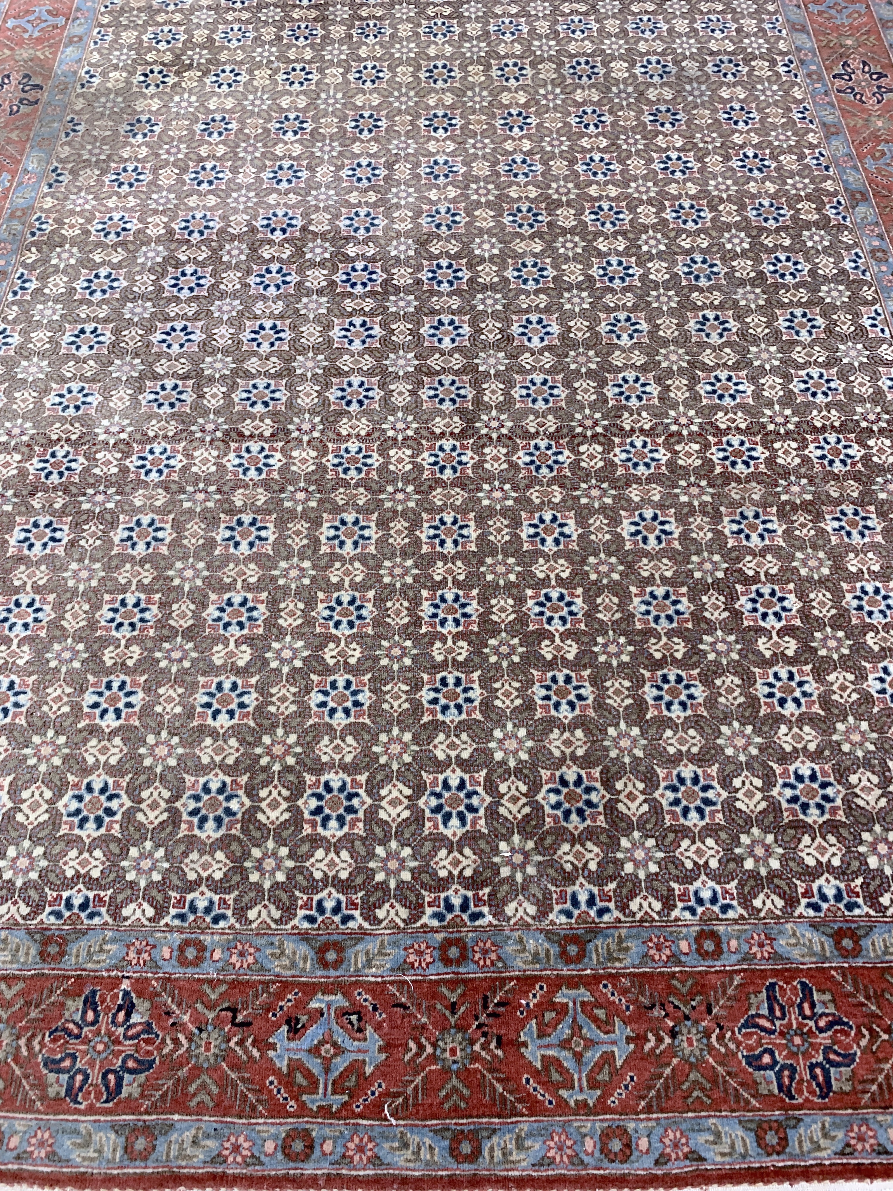 Detail e: Ghom Kork fein, Persien, Mitte 20.Jhd, Korkwolle auf Baumwolle, ca. 210 x 142 cm, verblasst, EHZ: 2-3