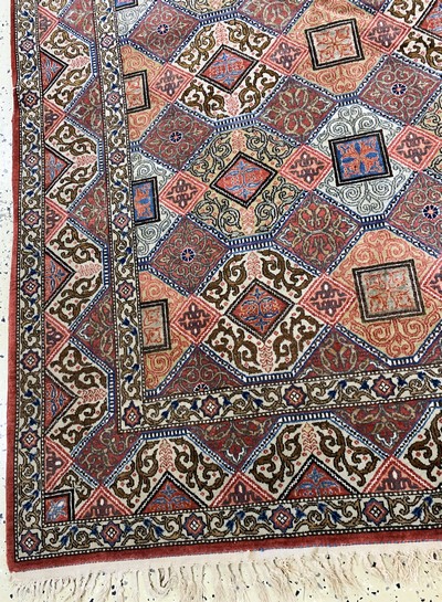 27038208c - Ghom Kork fein, Persien, Mitte 20.Jhd, Korkwolle mit Seide, ca. 322 x 232 cm, EHZ: 2 ...