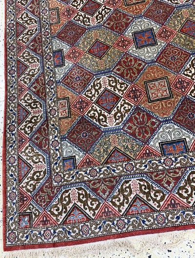 27038208g - Ghom Kork fein, Persien, Mitte 20.Jhd, Korkwolle mit Seide, ca. 322 x 232 cm, EHZ: 2 ...