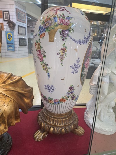 27038216b - Sehr große Vase, KPM Berlin, um 1910, Porzellan Hausmalerei, in Kartusche feines ...