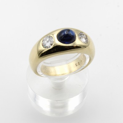 Image Massiver Bandring mit Saphircabochon und Brillanten, GG 585/000, Saphir ca. 1.33 ct, 2 ...