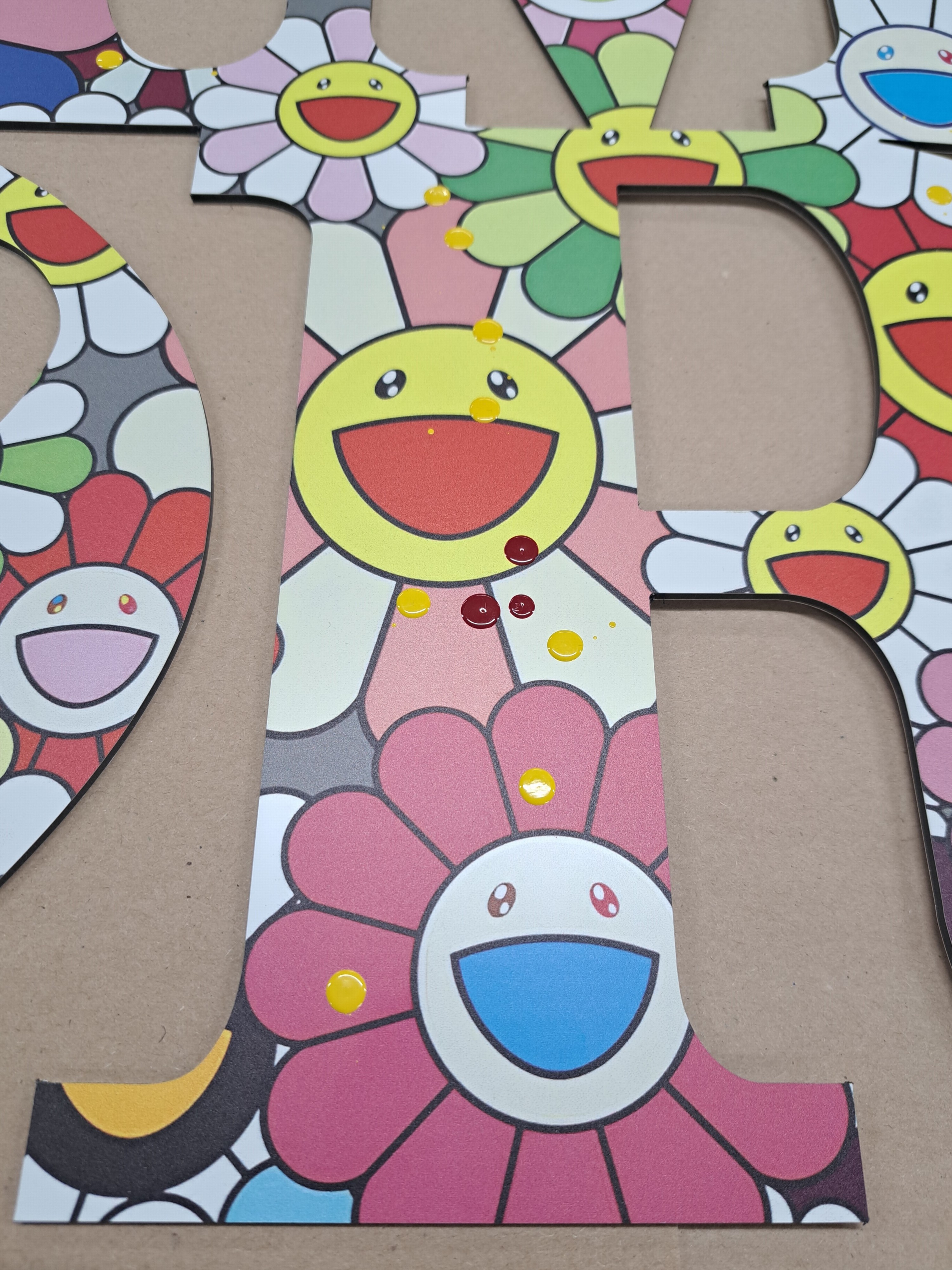 Detail c: Takahashi Murakami, geb. 1962, Amor aus der Serie Meta-Pop, The Icons of Art Series, 1990,digitalprint auf Alu-Dibond, rückseitig num. 5/25 und ...
