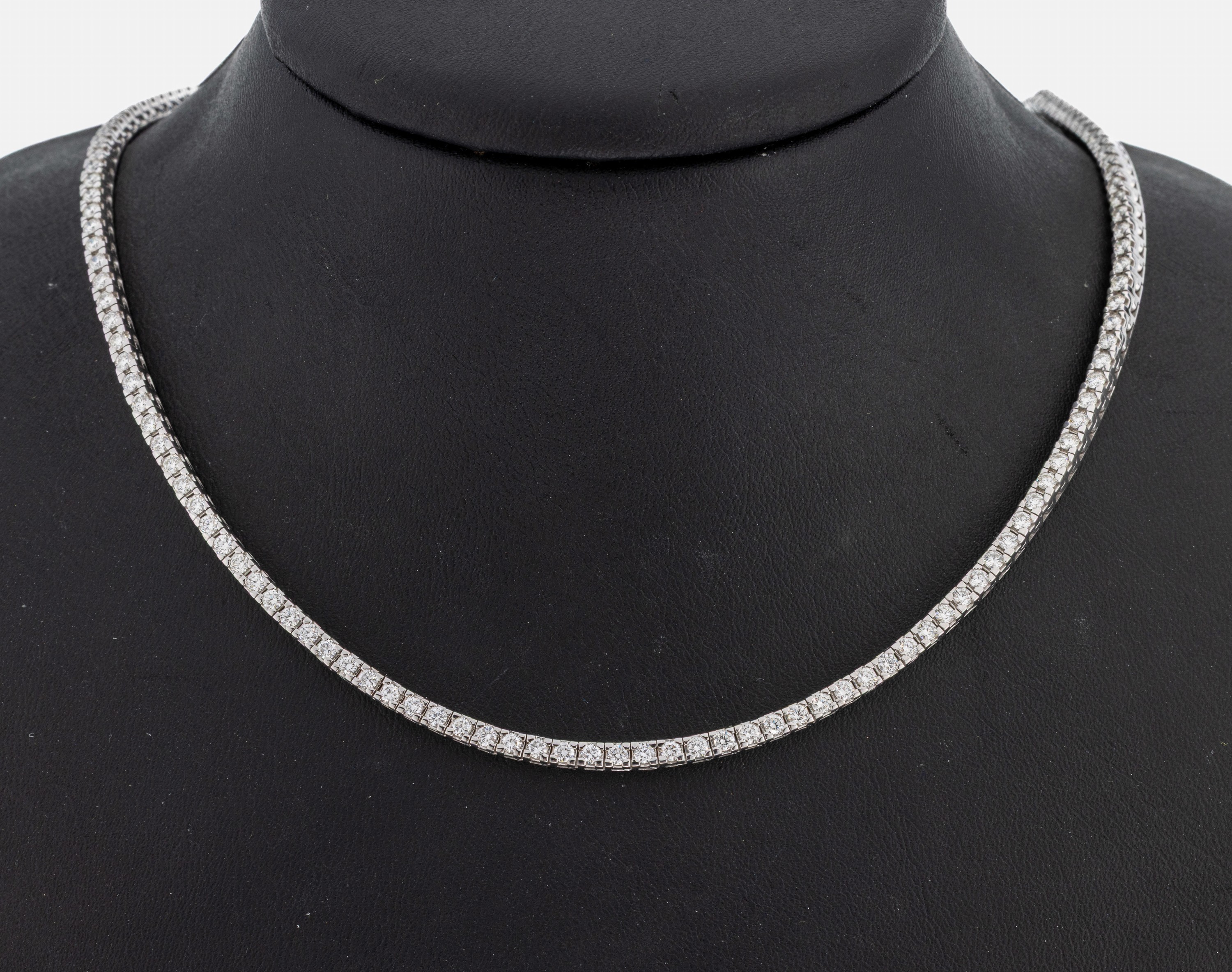 Image 27039452 - 18 kt Gold Brillant-Collier, WG 750/000, 173 Brillanten zus. ca. 5.73 ct (grav.) ...