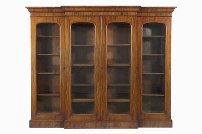 Image Vitrinenschrank, England, um 1850, Mahagoni massiv u. furniert, verglaste Türen, ...