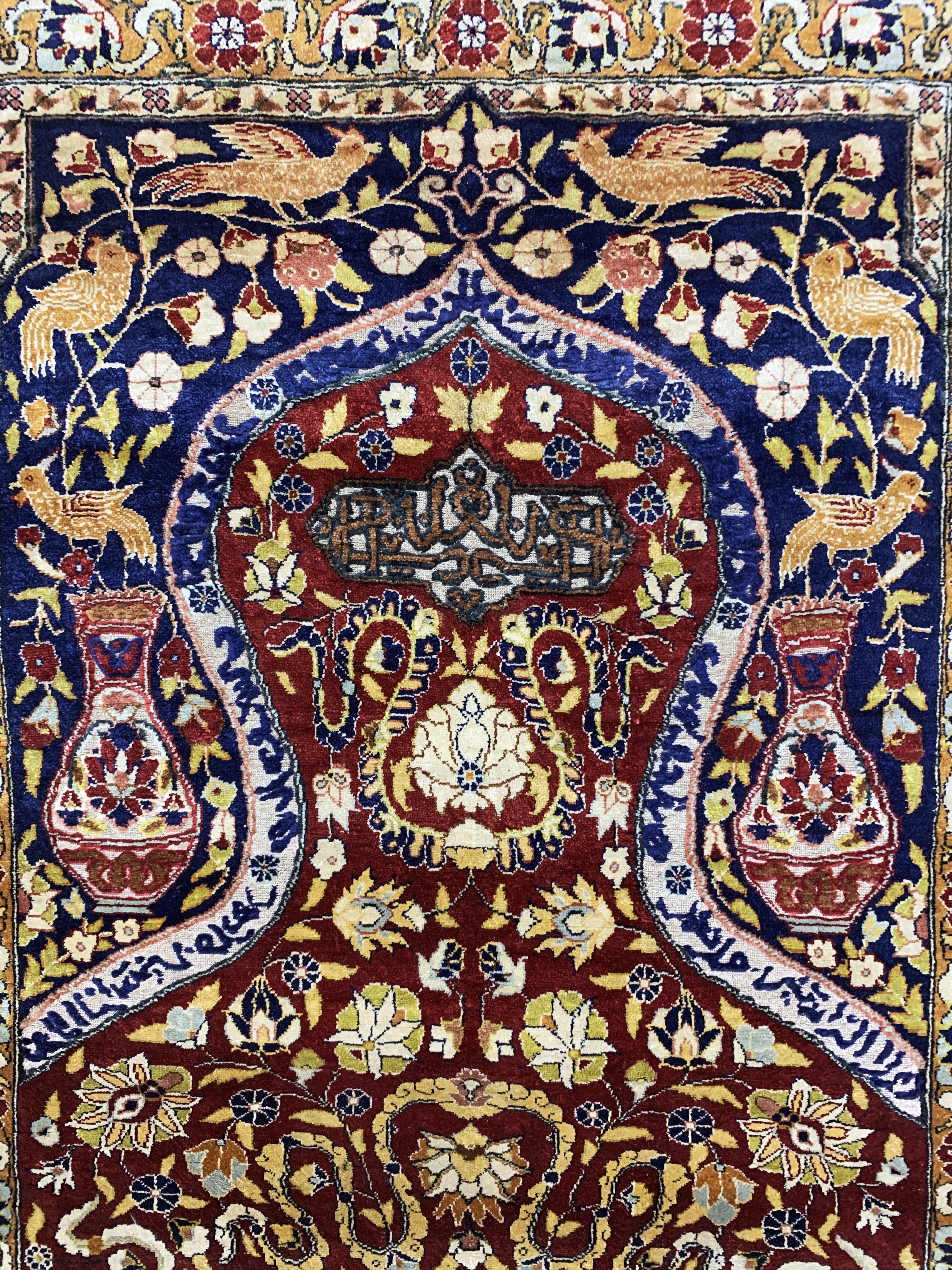 Detail c: Seiden Kayseri, Türkei, Mitte 20.Jhd, reine Naturseide"Metallbroschiert", ca. 135 x 86 cm, EHZ: 1-2