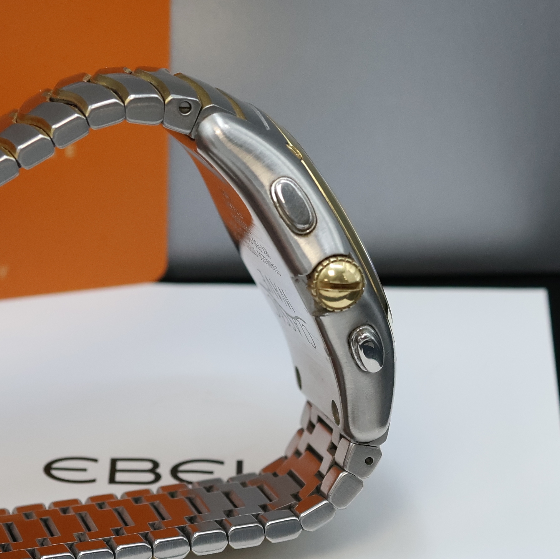 Detail c: EBEL Classic Wave Armbandchonograph in Stahl/Gold Referenz 1251F41, Schweiz um 2005, quarz, orig. Wellengliederband m. dopp. Faltschl., GG-Lünette ...