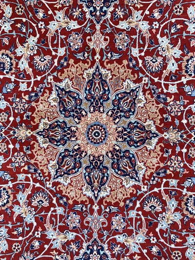 27039827d - Esfahan fein Persien, signiert´Seyrafian´, Mitte 20.Jhd, Korkwolle auf Seide, ca. 168 x ...