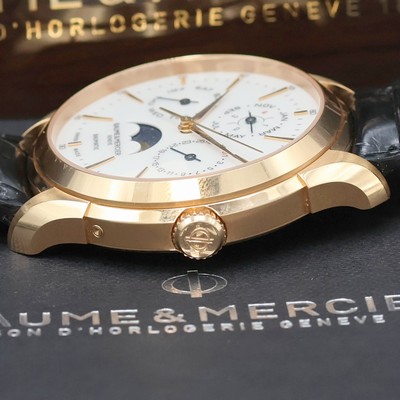 27039832d - BAUME & MERCIER Clifton Baumatic astronomische Herrenarmbanduhr mit ewigem Kalender in RG ...
