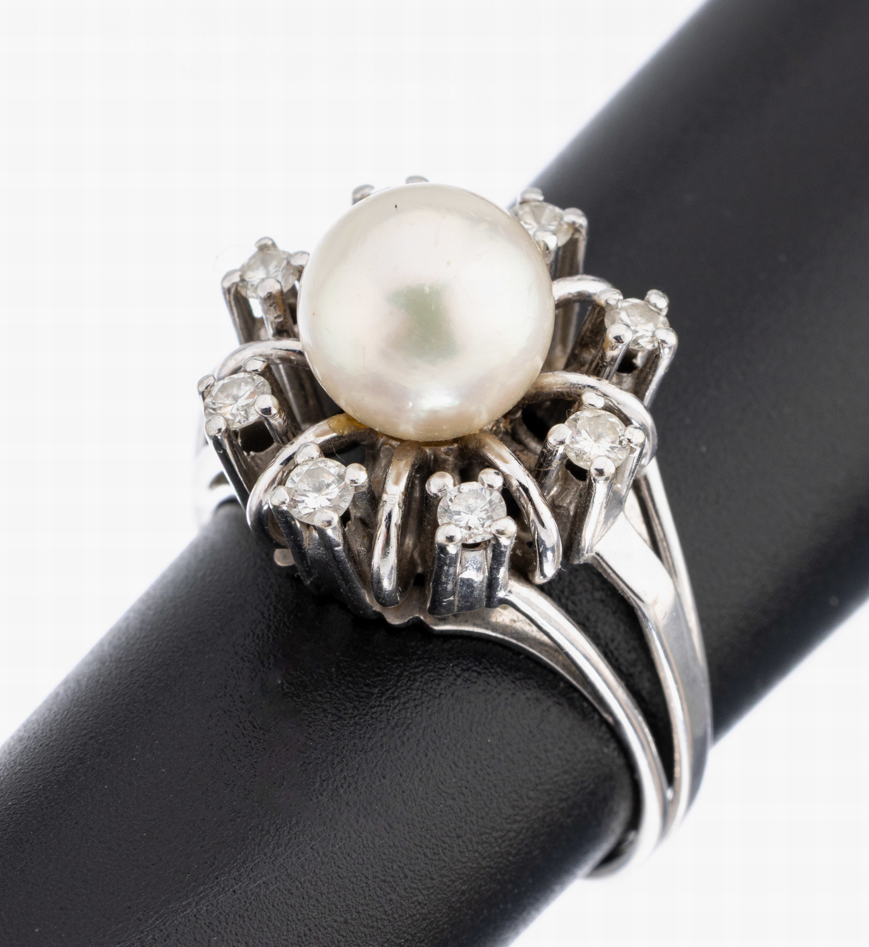 Image 27040076 - 18 kt Gold Perl-Brillant-Ring, WG 750/000, mittige Akoyazuchtperle, D. ca. 8.2 mm, ...