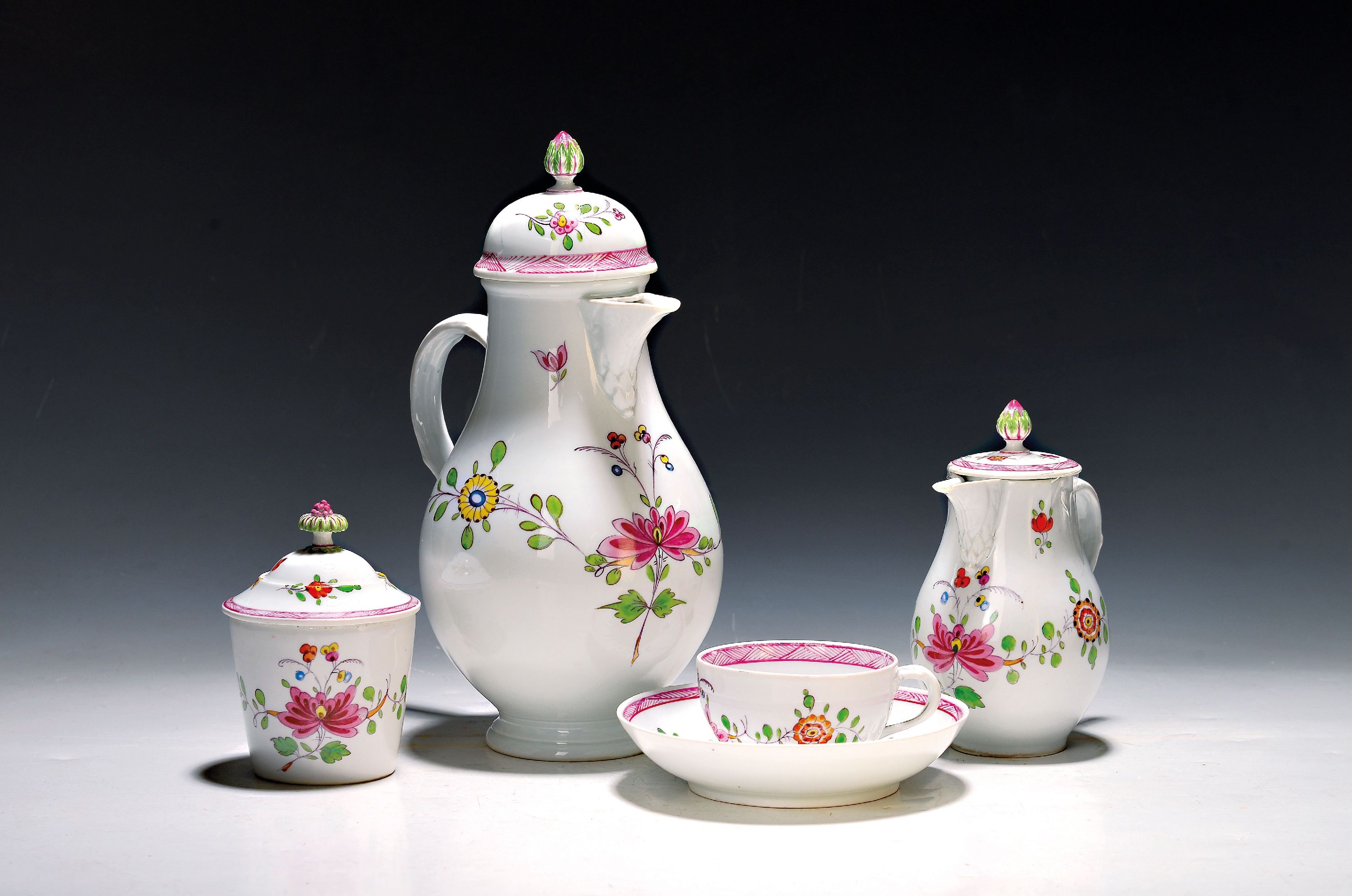 Image 27040650 - Solitär, Meissen, um 1774-1814, Marcolinizeit, Kaffeekanne (Deckel def.), ...