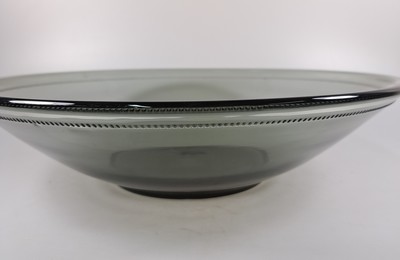 27040674b - 2 große Schalen und ein Dekanter, Entw. Wilhelm Wagenfeld (1900-1990) für WMF ...