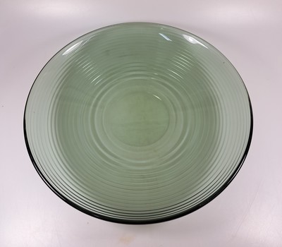 27040674f - 2 große Schalen und ein Dekanter, Entw. Wilhelm Wagenfeld (1900-1990) für WMF ...