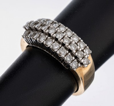 Image 14 kt Gold Brillant-Ring, GG/WG 585/000, 28in WG gefasste Brillanten zus. ca. 0.84 ct ...