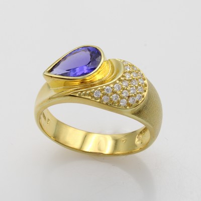 27040796a - Ring mit Tansanit und Brillanten, GG 585/000, Tansanittropfen ca. 1.43 ct, Brill. zus. ...