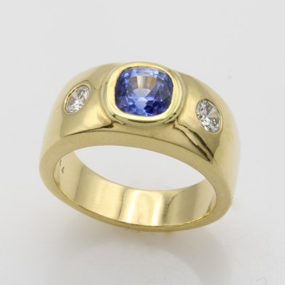 27040797a - Bandring mit Saphir und Brillanten, GG 585/ 000, Saphir v. schöner Farbe ca. 1.64 ct, 2 ...
